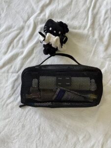 Grid wash bag